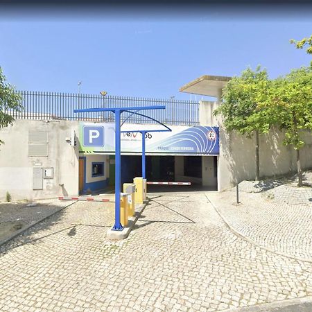 Casa do Criativo ® Bed&Breakfast Almada Exterior foto