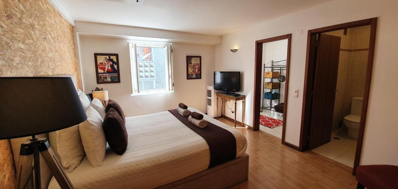 Casa do Criativo ® Bed&Breakfast Almada Exterior foto