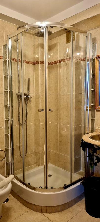 Casa do Criativo ® Bed&Breakfast Almada Exterior foto
